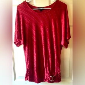AGB Red Marled Buckle Detail Ruched Wide Waist Short Sleeve Knit Top Size Medium